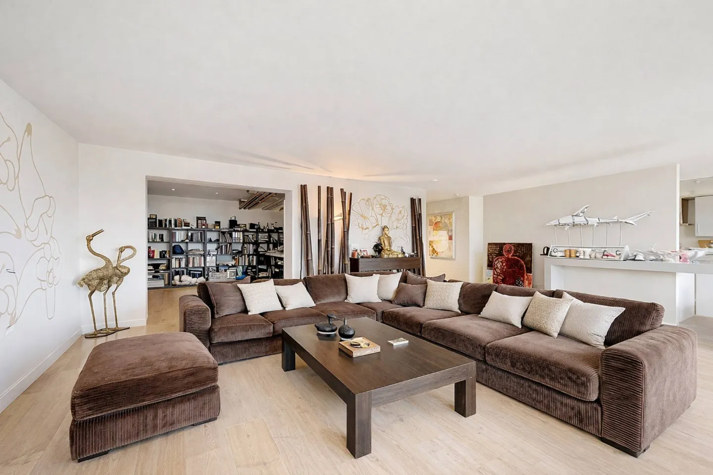 Duplex apartment with contemporary style, private garden and view of the Alps in Pully Sud - Photo 2 of 9