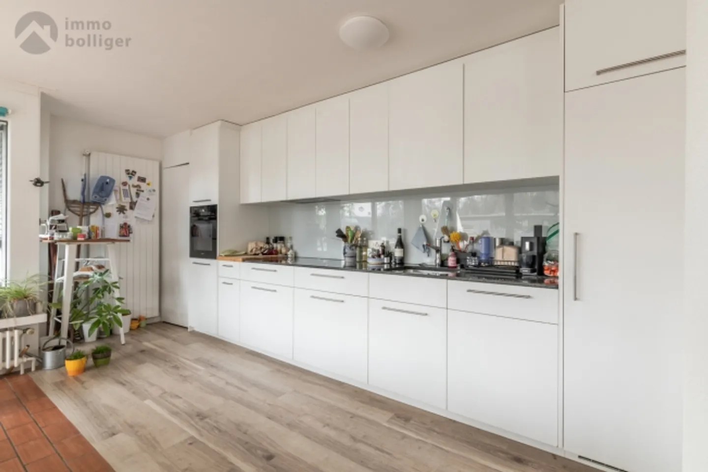 Oasis of tranquility with a wide view and close to recreational areas - Photo 2 of 8