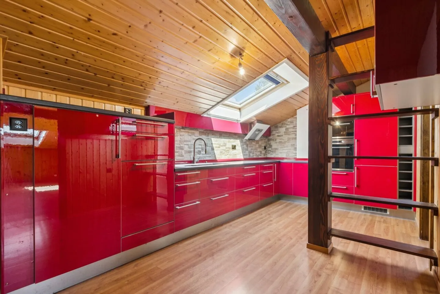 Wunderschönes Haus in absoluter Ruhe - Foto 9 von 13