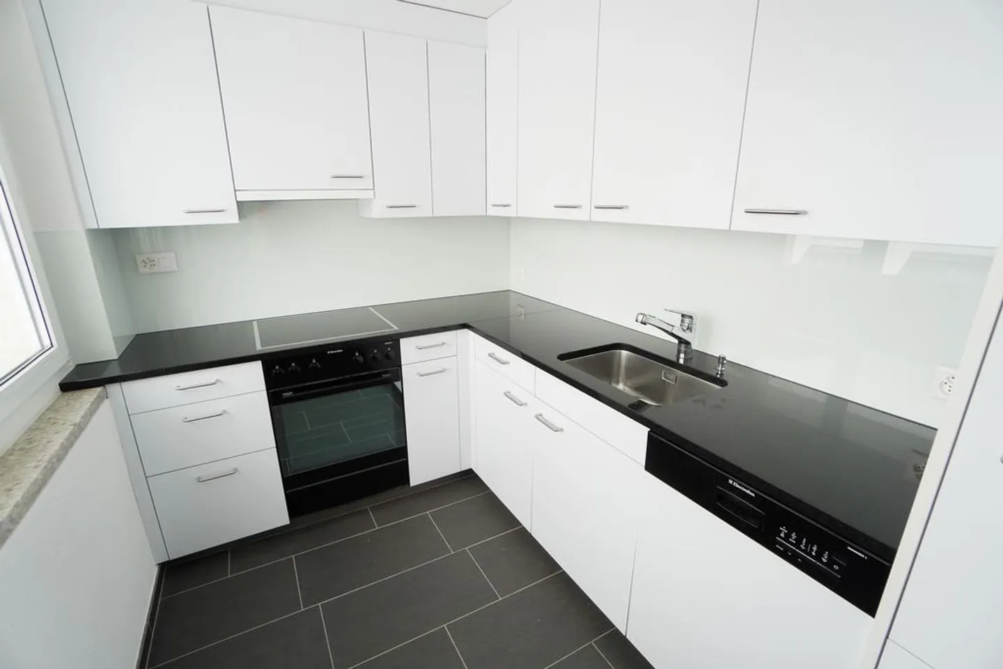 4.5-Zimmerwohnung mit Cheminée - Foto 3 von 11