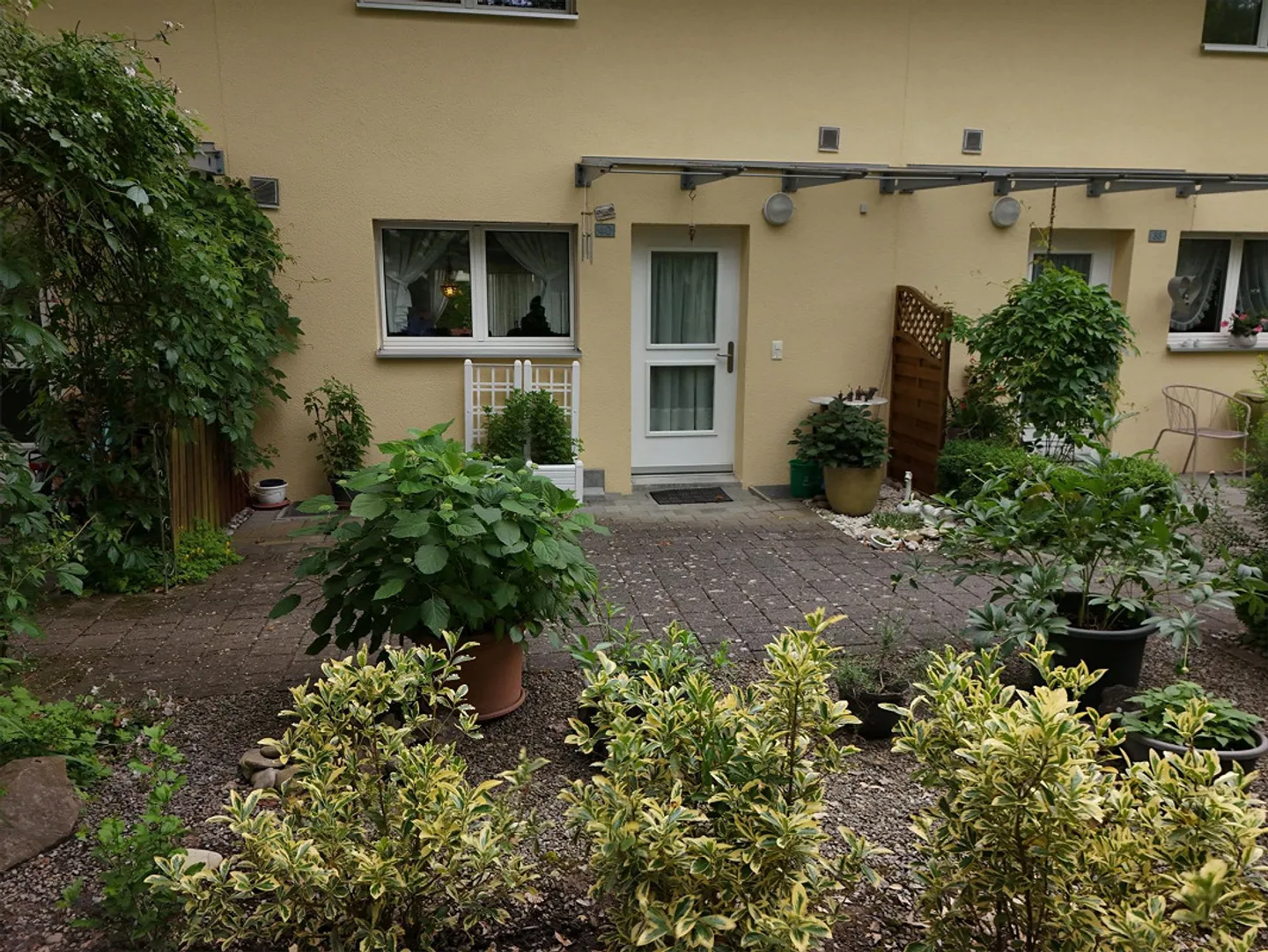 Casa a schiera in una posizione tranquilla - Foto 2 di 11