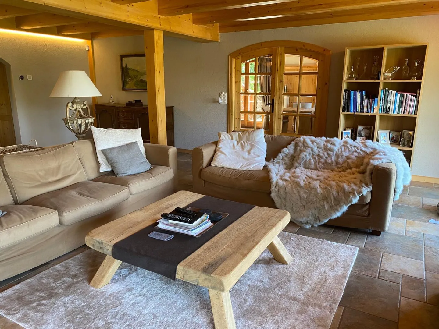 Chalet 6.5 rooms in Crans-Montana - Photo 2 of 10