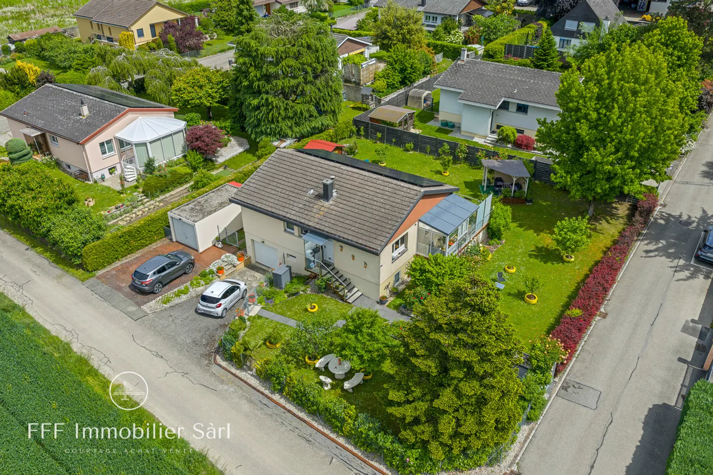 Bella casa familiare di 5 stanze - Foto 1 di 24
