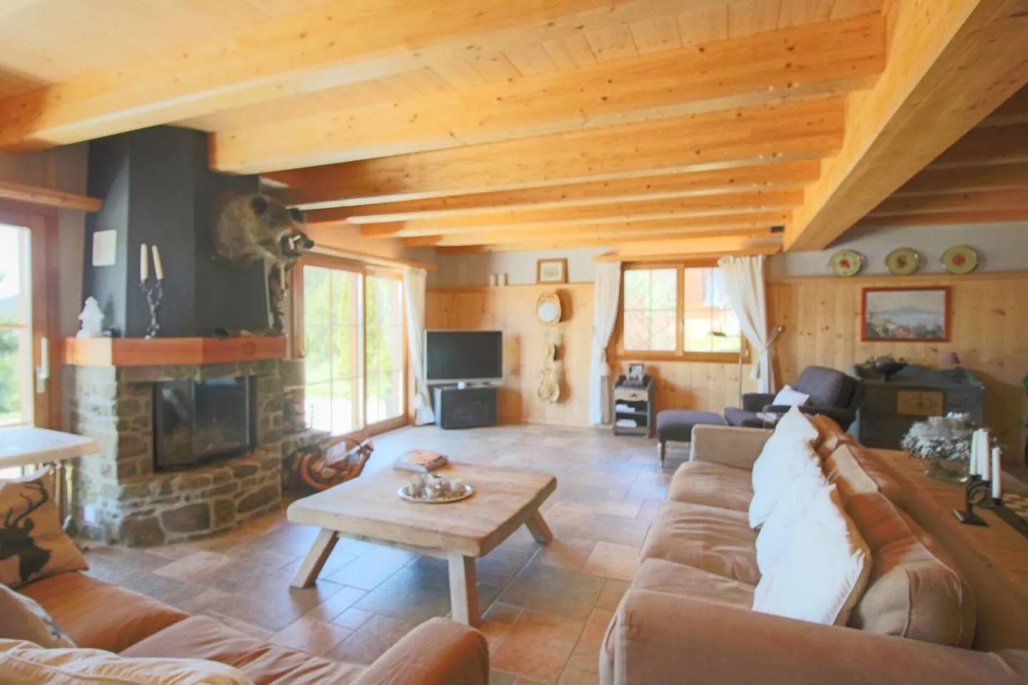 Chalet 6.5 rooms in Crans-Montana - Photo 3 of 10