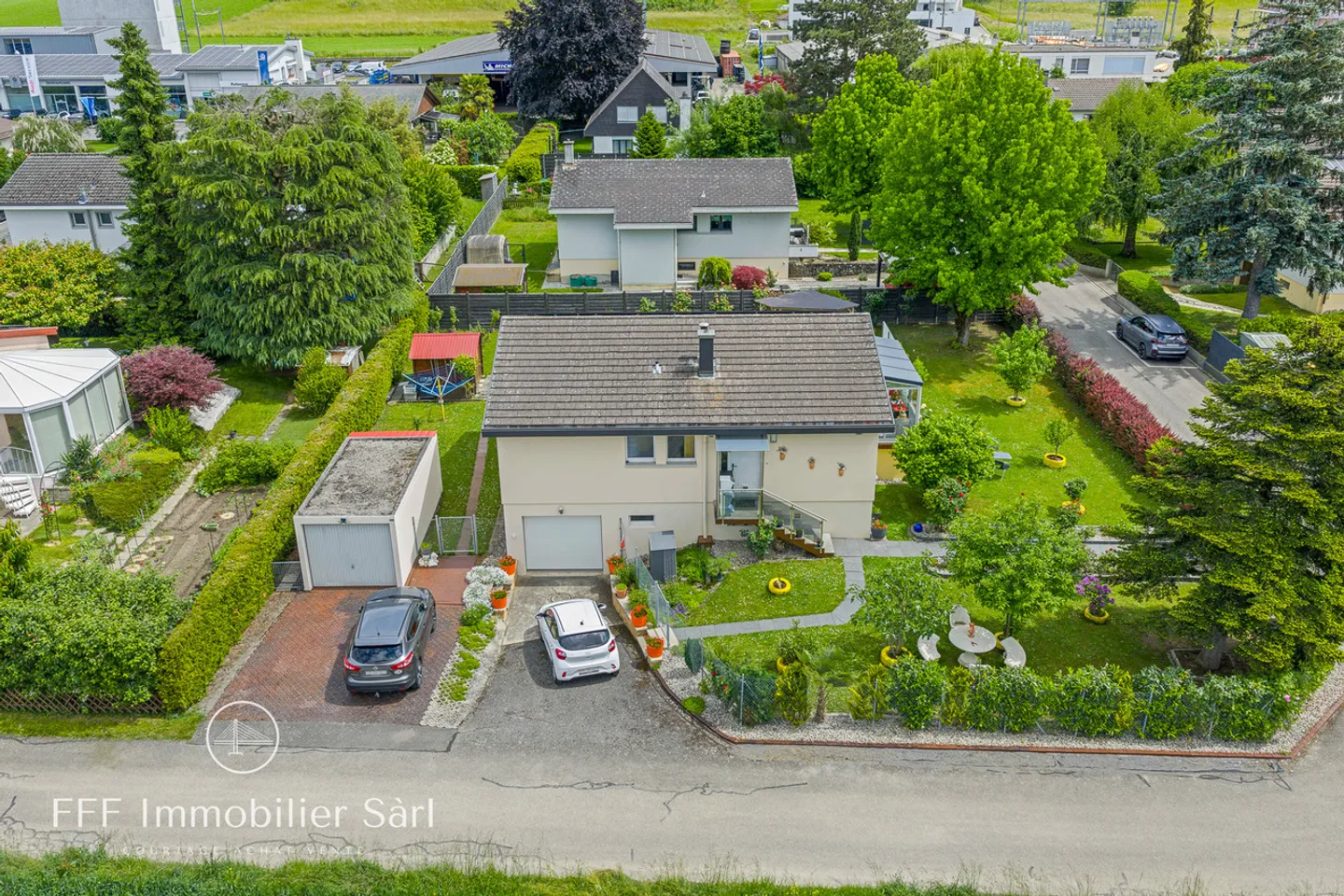 Bella casa familiare di 5 stanze - Foto 2 di 24
