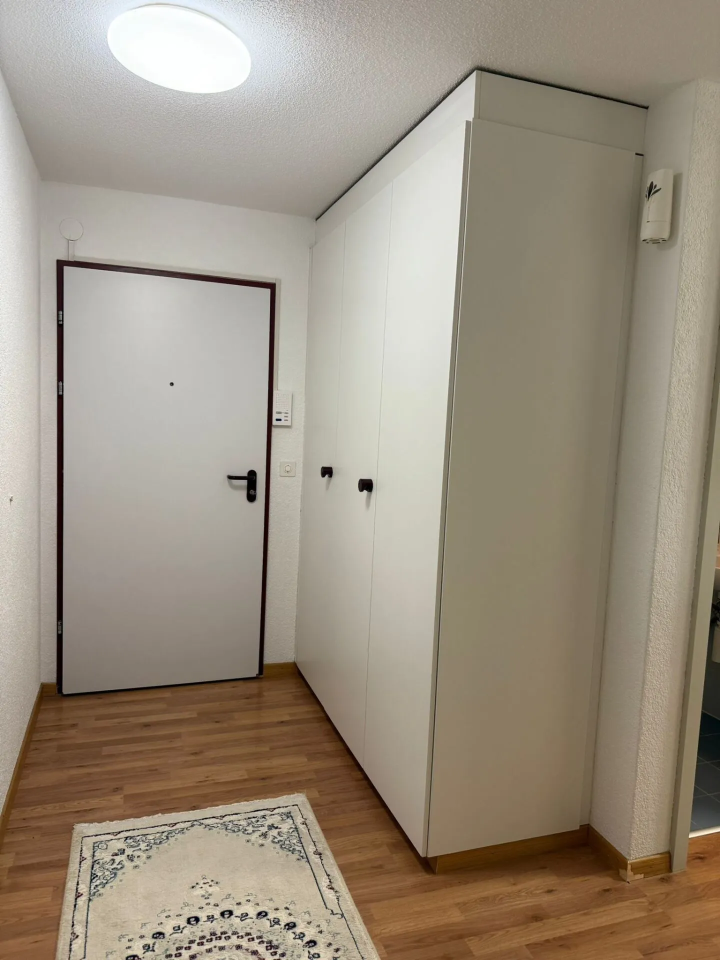 Geräumige Wohnung mit Balkon - Foto 5 von 9