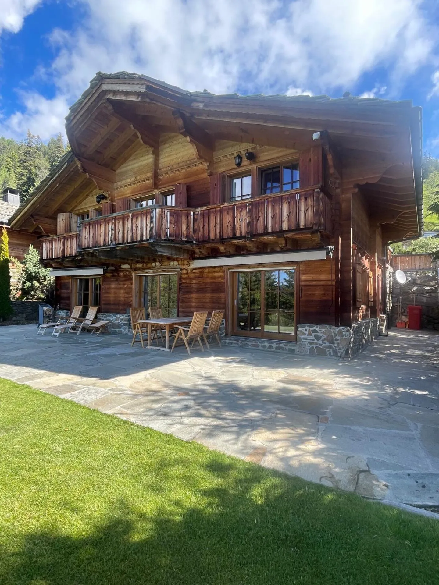 Chalet 6.5 rooms in Crans-Montana - Photo 6 of 10