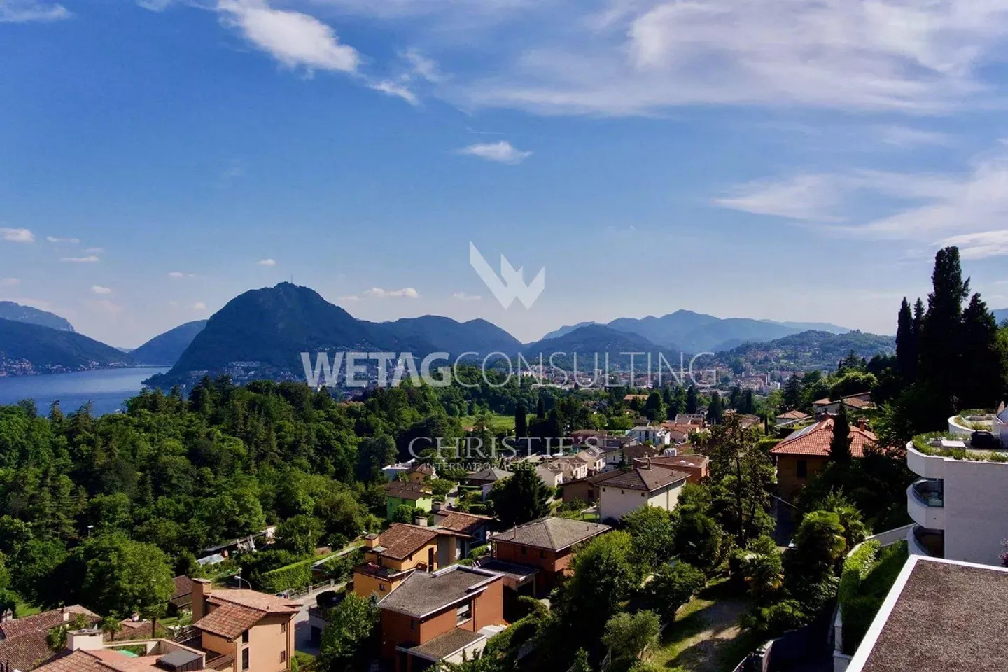 Terrain à bâtir avec vue sur le lac de Lugano dans un quartier résidentiel prestigieux à vendre - Photo 4 sur 9