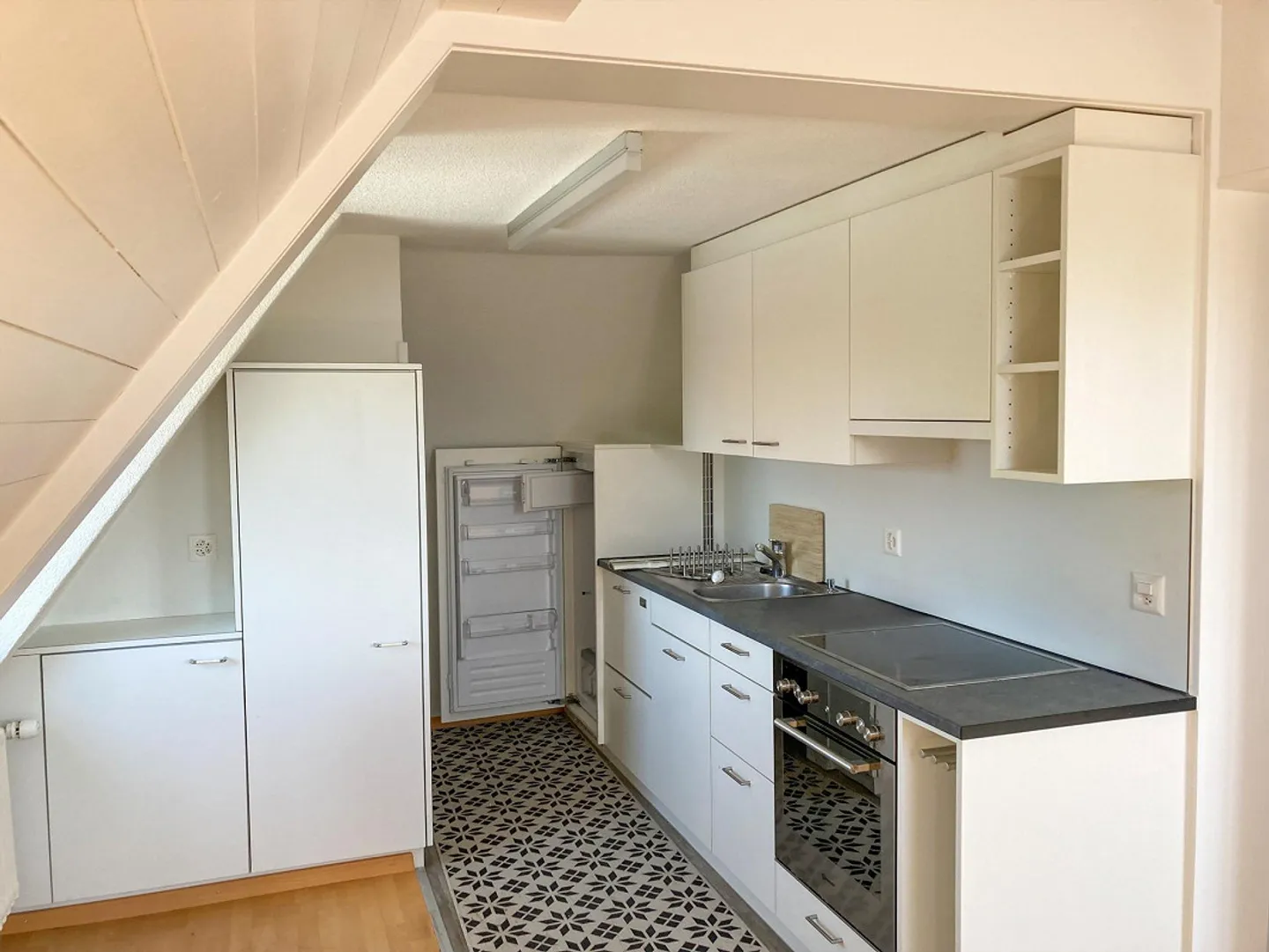Accogliente appartamento mansardato di 3 stanze a Diessenhofen - Foto 3 di 10