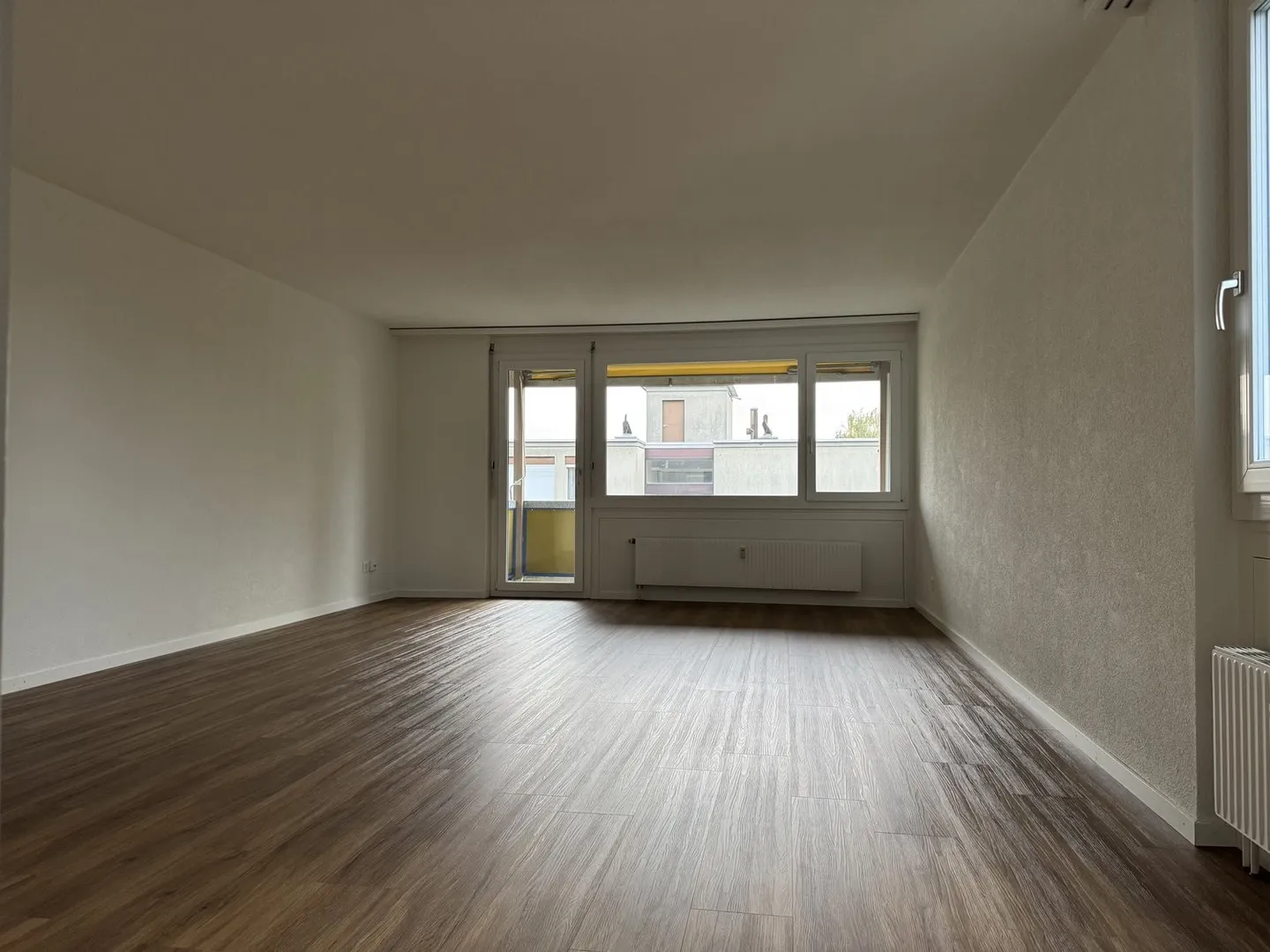 Wunderschöne 5.5-Zimmerwohnung an attraktiver Lage in Lyss! - Foto 4 von 9