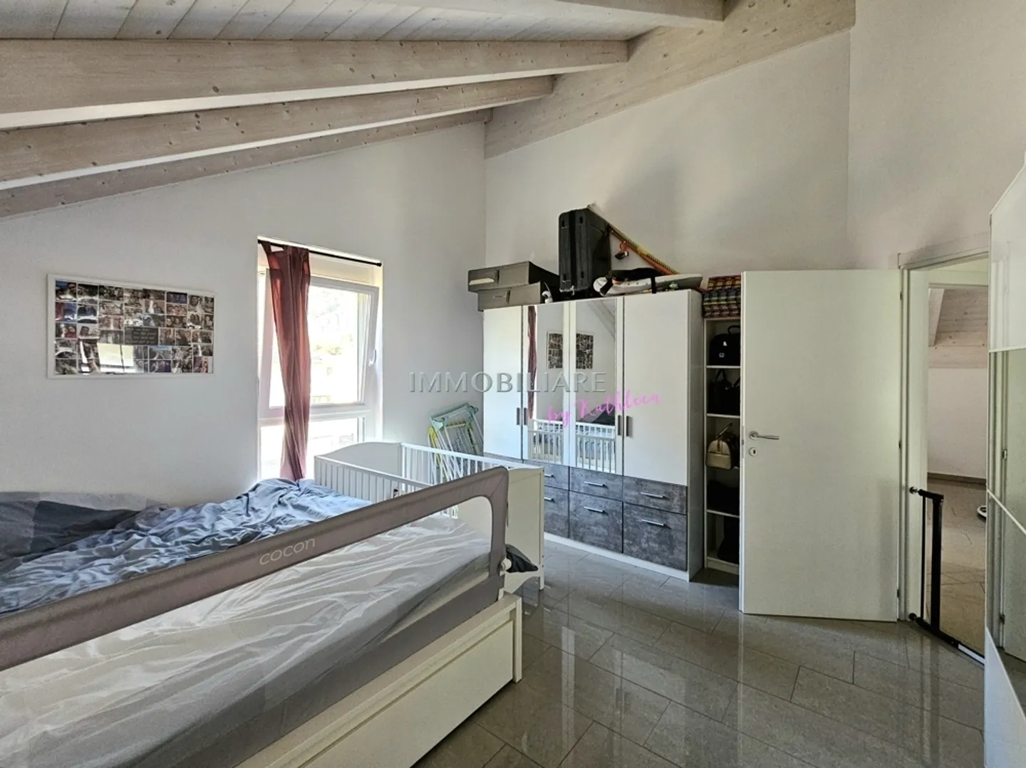 Maison unifamiliale comme neuve, avec jardin, garage, pompe à chaleur - Photo 11 sur 13