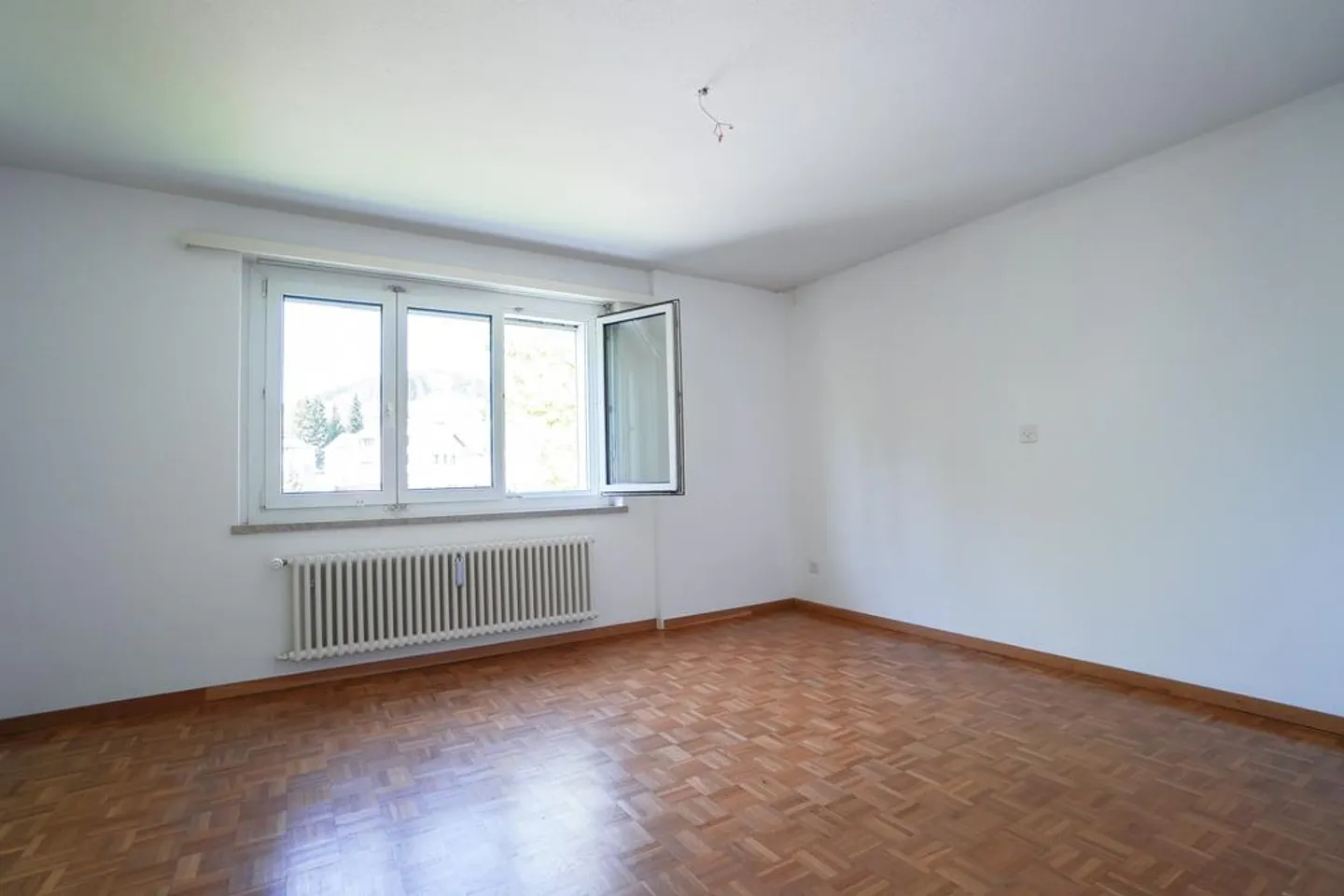 4.5-Zimmerwohnung mit Cheminée - Foto 8 von 11