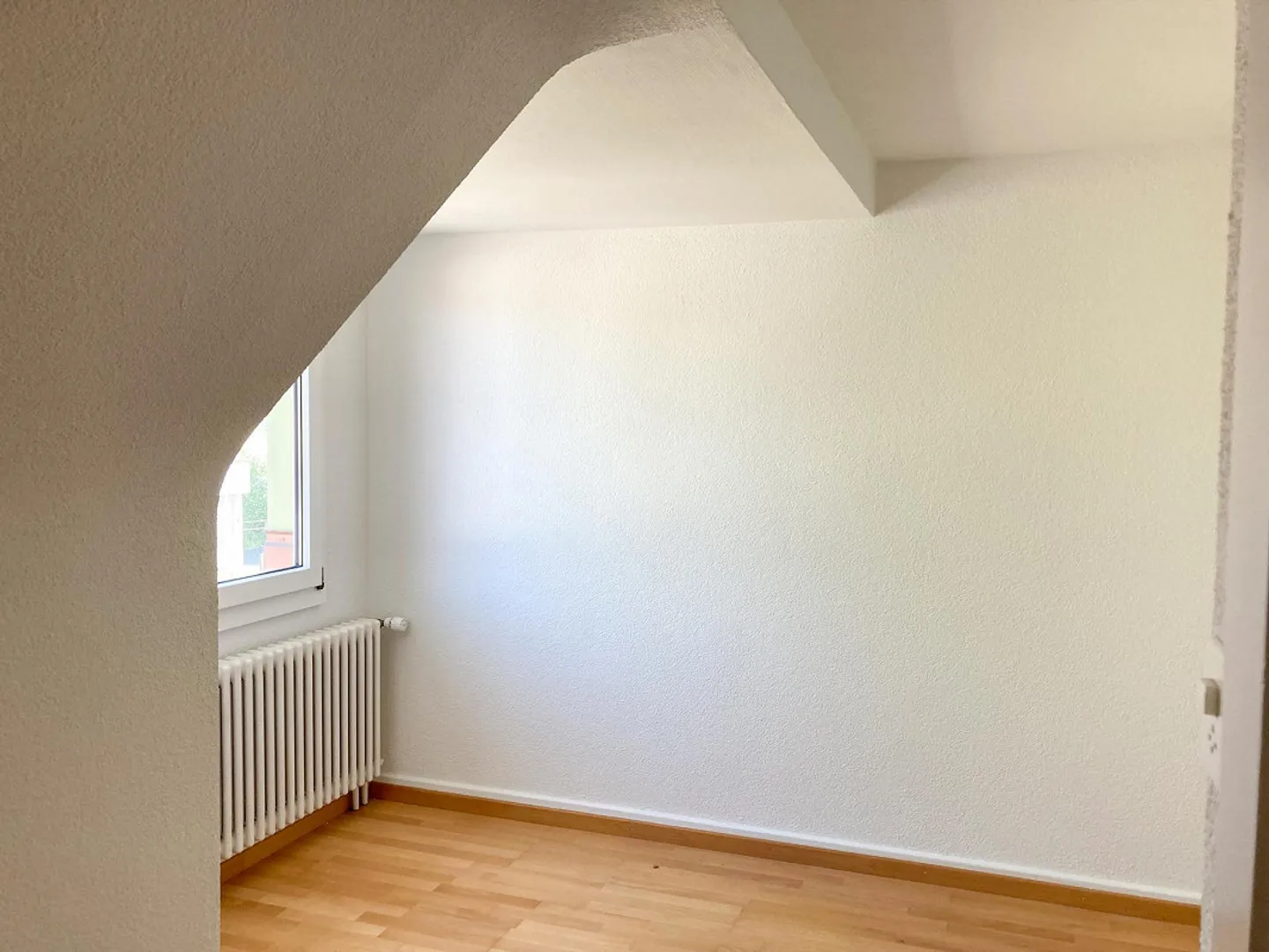 Accogliente appartamento mansardato di 3 stanze a Diessenhofen - Foto 7 di 10