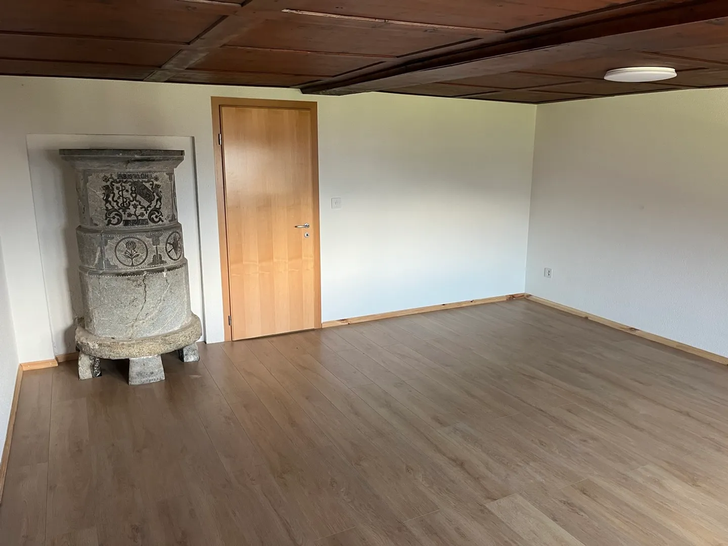 Casa singola in affitto - Foto 3 di 12