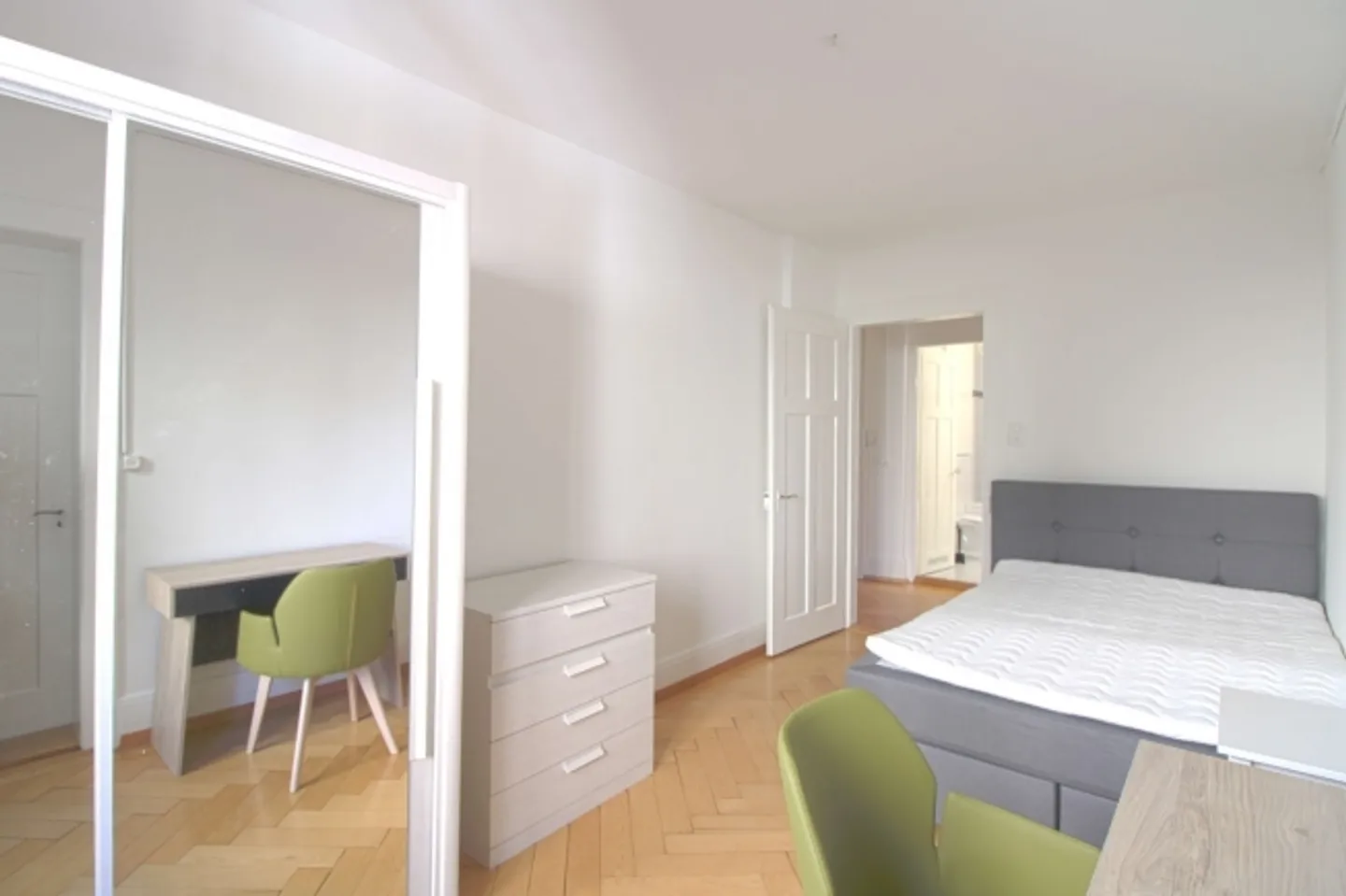 Apartment for rent - Photo 1 of 9