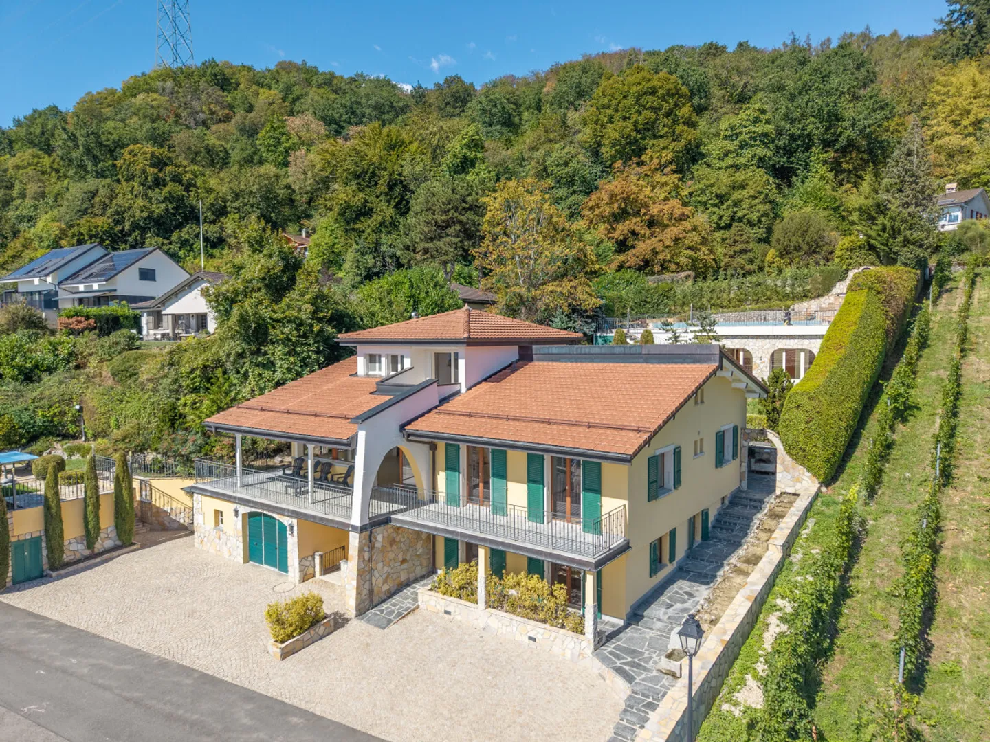 Villa Élégante avec Vue - Photo 2 sur 13