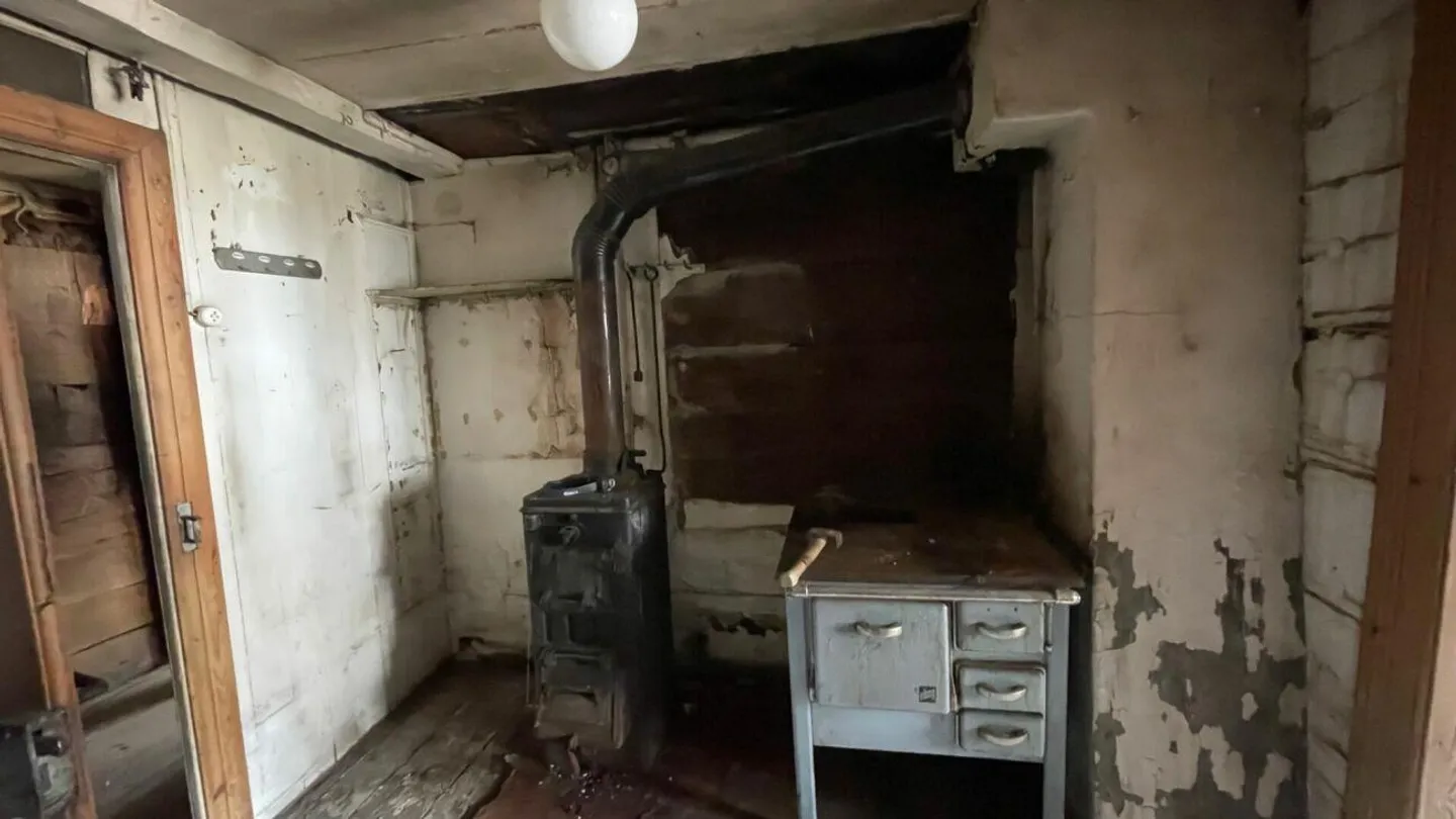 Appartamento tradizionale di 2,5 stanze in una vecchia casa vallesana - Foto 13 di 13