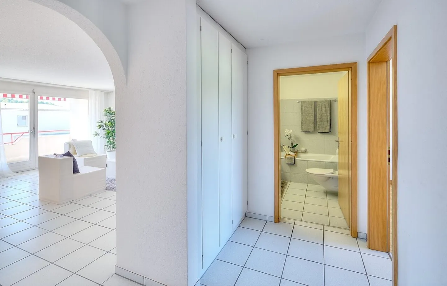 Erdgeschosswohnung mit modernen Annehmlichkeiten - Foto 2 von 7