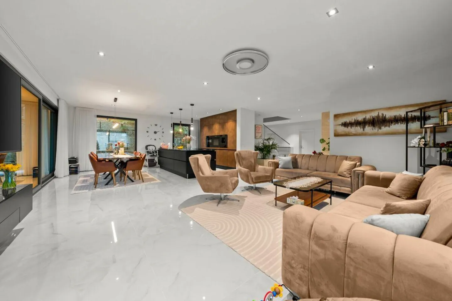 Luxuriöses Einfamilienhaus - Foto 4 von 22