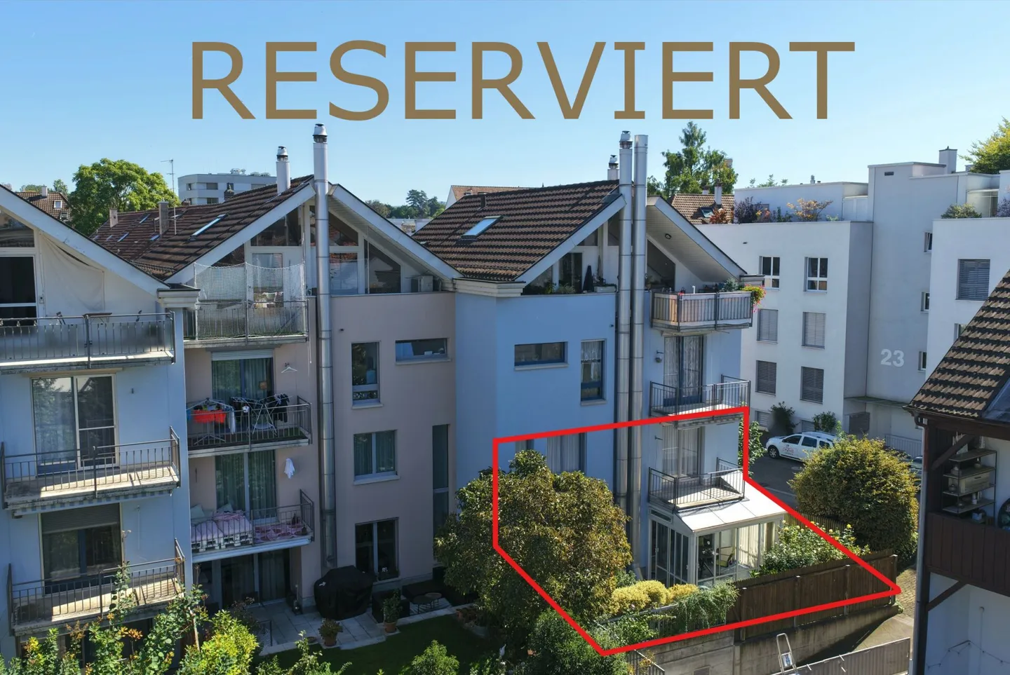 Appartement de jardin en duplex spacieux avec jardin d'hiver dans un emplacement central - Photo 1 sur 11