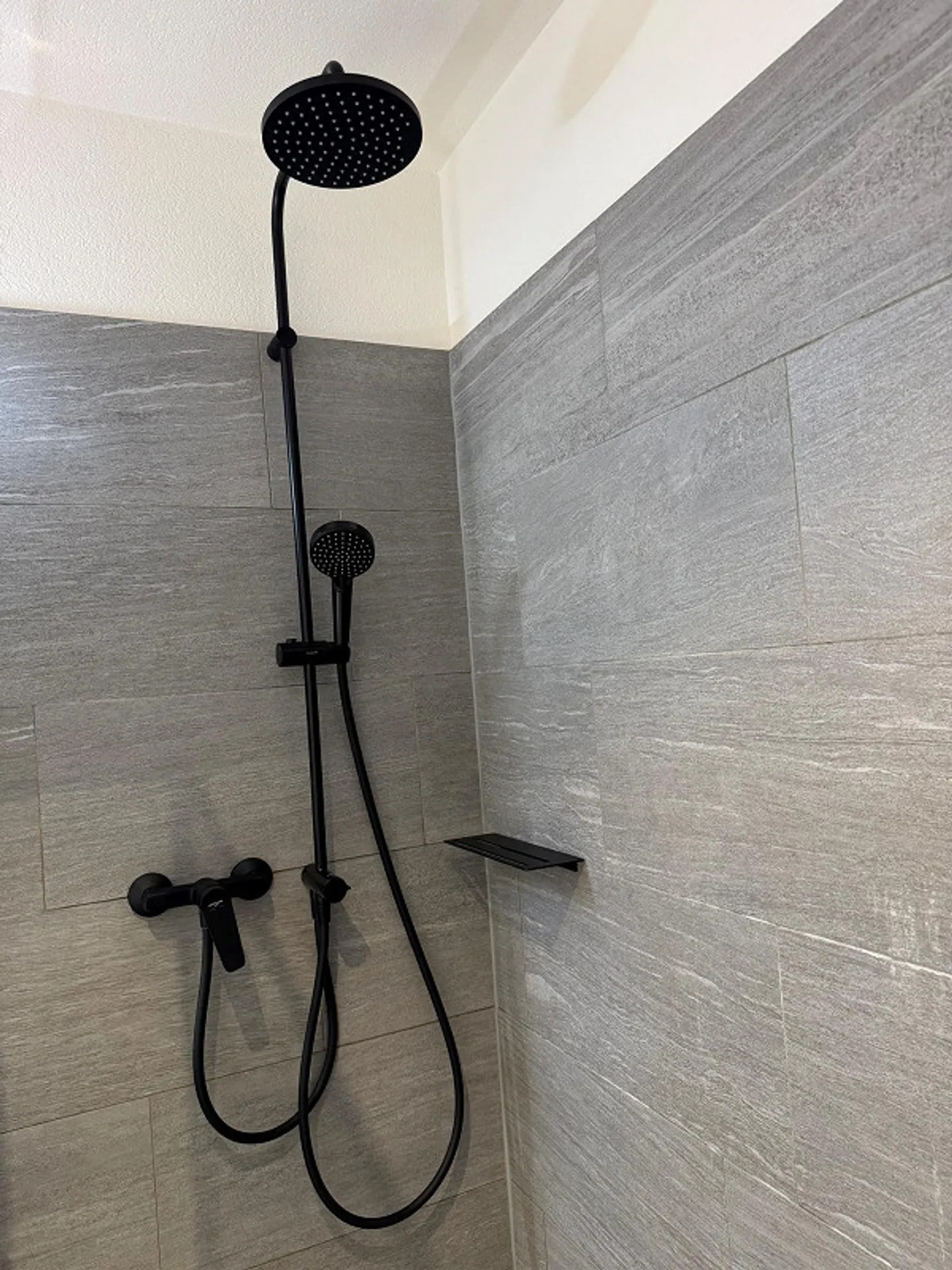 Erstbezug nach Komplettsanierung – hochwertige 3.5-Zimmer-Wohnung - Photo 14 of 16
