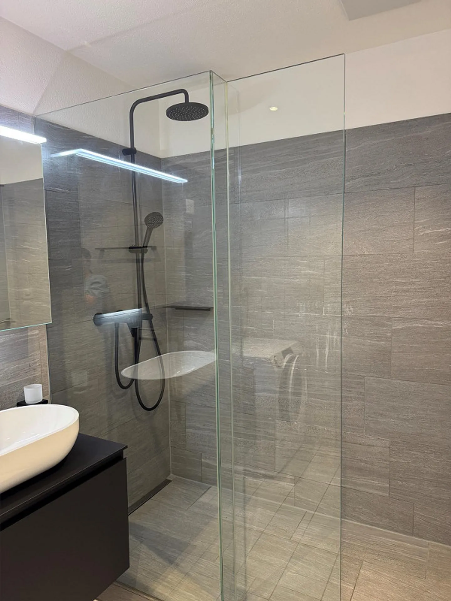 Erstbezug nach Komplettsanierung – hochwertige 3.5-Zimmer-Wohnung - Photo 13 of 16