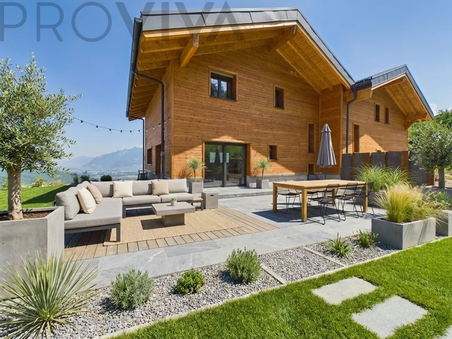 Modern Chalet with Panoramic Views - Photo 6 of 12