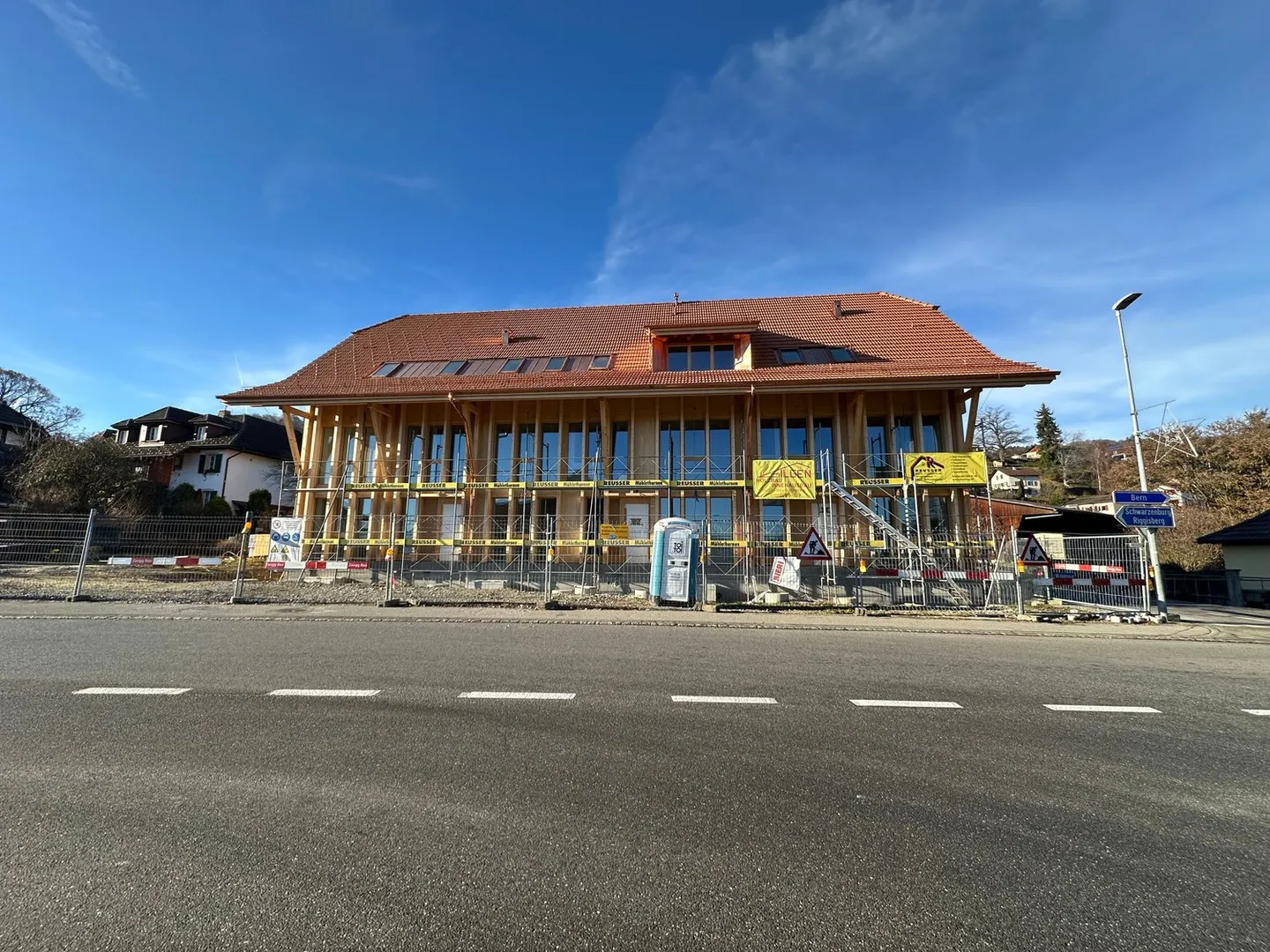 NOUVEAU : Appartement en duplex moderne de 5,5 pièces à Kirchenthurnen - Photo 1 sur 25