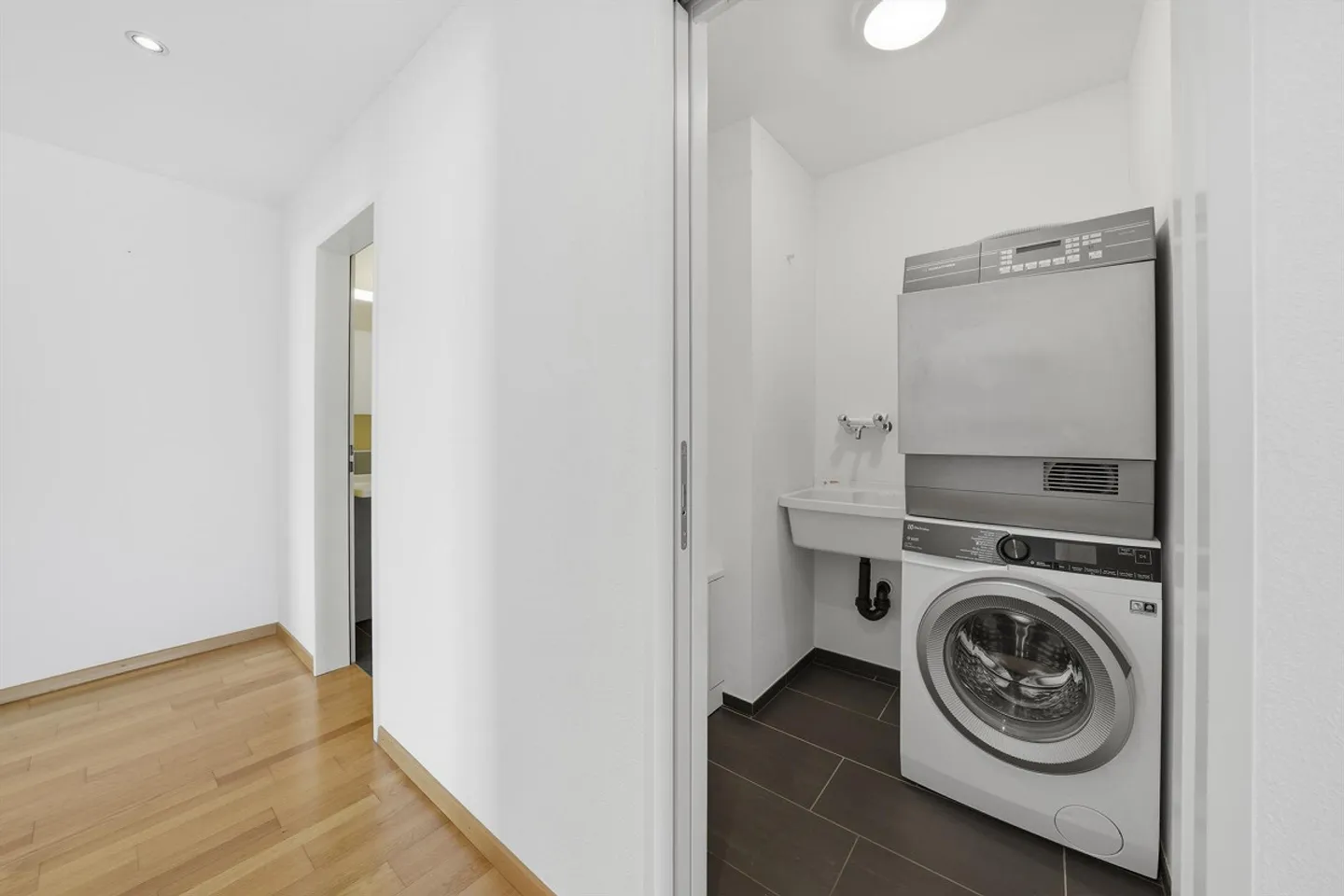 Geräumige Wohnung mit Terrasse - Foto 13 von 30