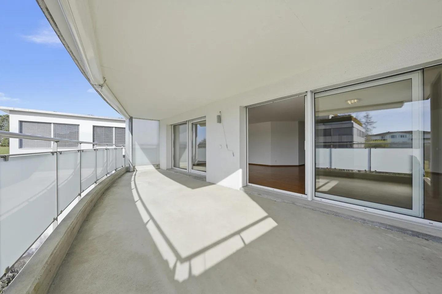 Geräumige Wohnung mit Terrasse - Foto 22 von 30