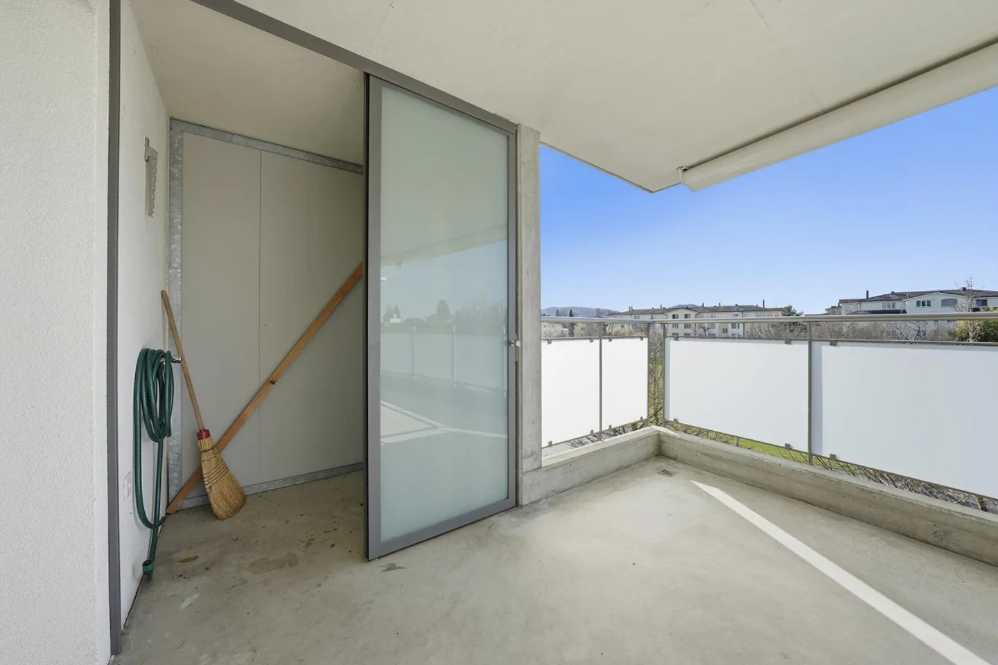 Geräumige Wohnung mit Terrasse - Foto 24 von 30