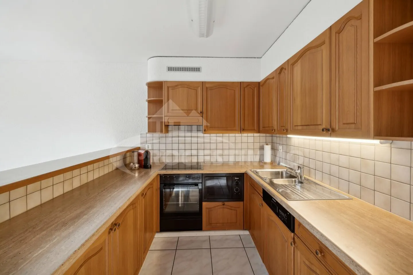 Außergewöhnliche Wohnung mit optimalem Sonnenlicht - Foto 3 von 11