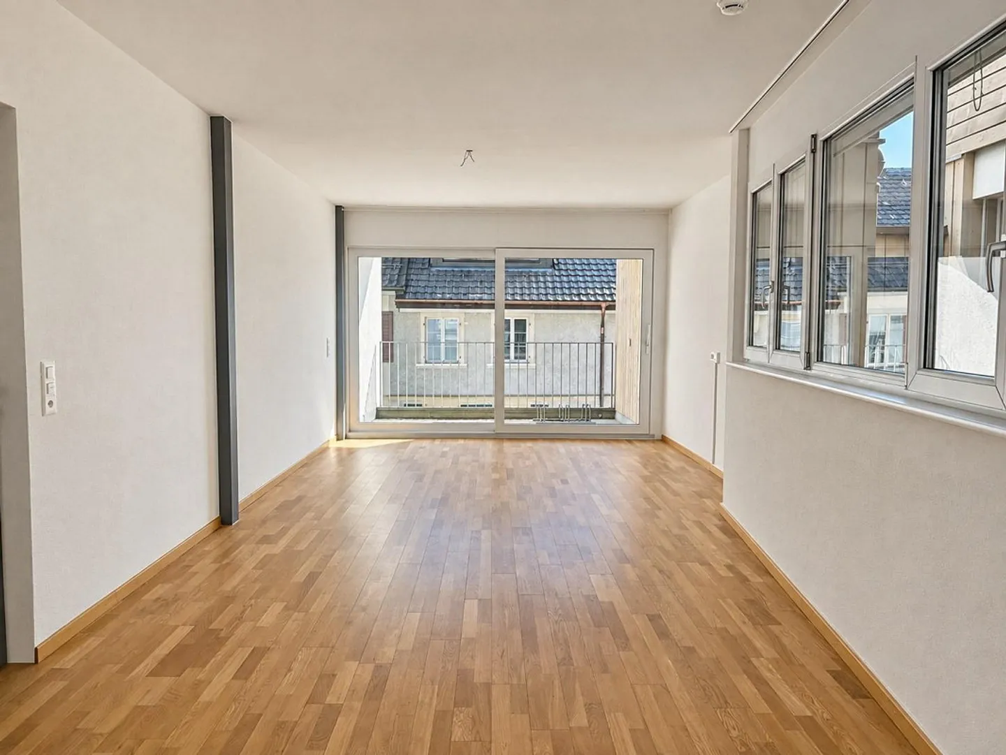 Fully Rented Multi-Family House - Attractive Investment - Photo 3 of 15