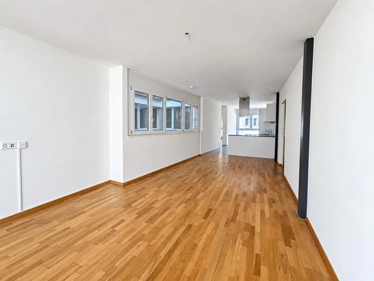 Fully Rented Multi-Family House - Attractive Investment - Photo 4 of 15