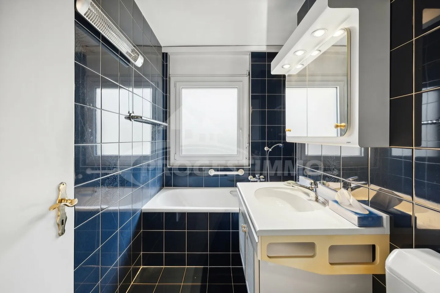 Außergewöhnliche Wohnung mit optimalem Sonnenlicht - Foto 5 von 11