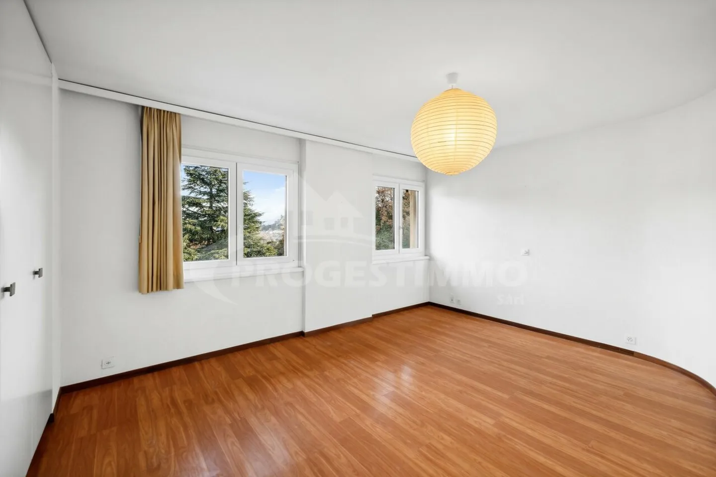 Außergewöhnliche Wohnung mit optimalem Sonnenlicht - Foto 6 von 11