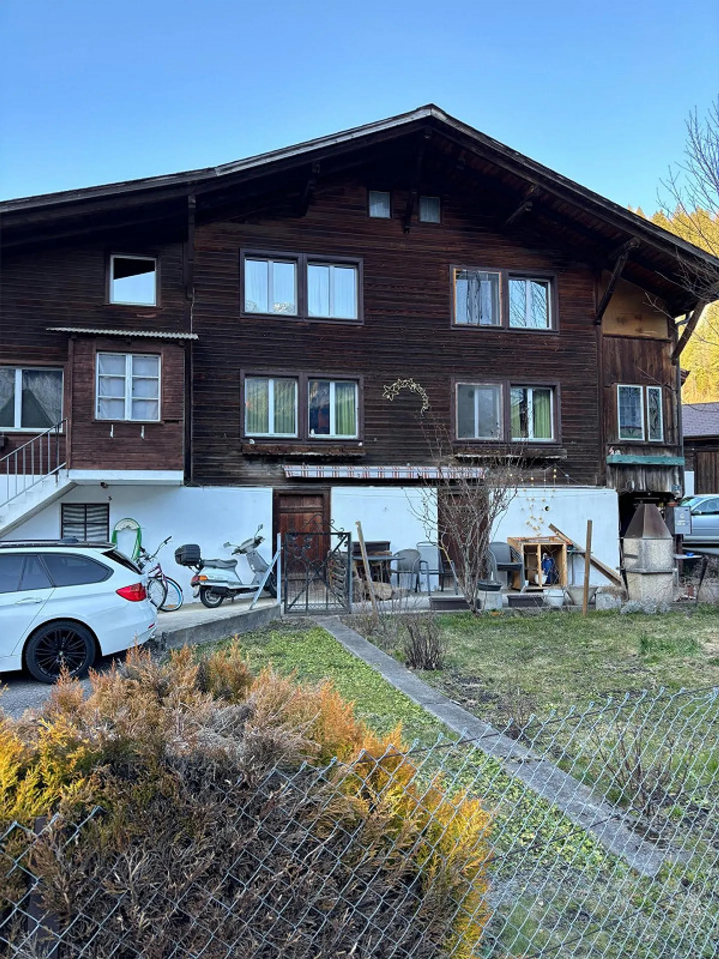 2 parti di casa nel centro di Hausen vicino a Meiringen - Foto 3 di 7