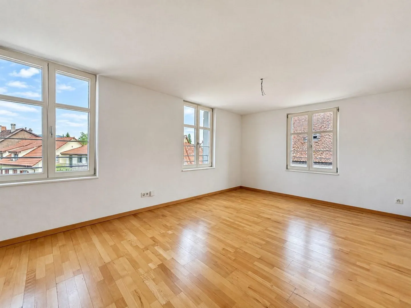 Fully Rented Multi-Family House - Attractive Investment - Photo 12 of 15