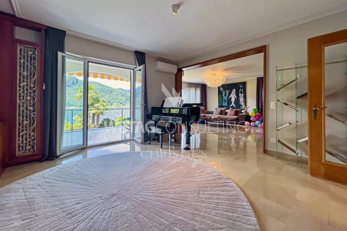Villa rinomata a Carabietta con piscina e vista sul lago di Lugano - Foto 3 di 13