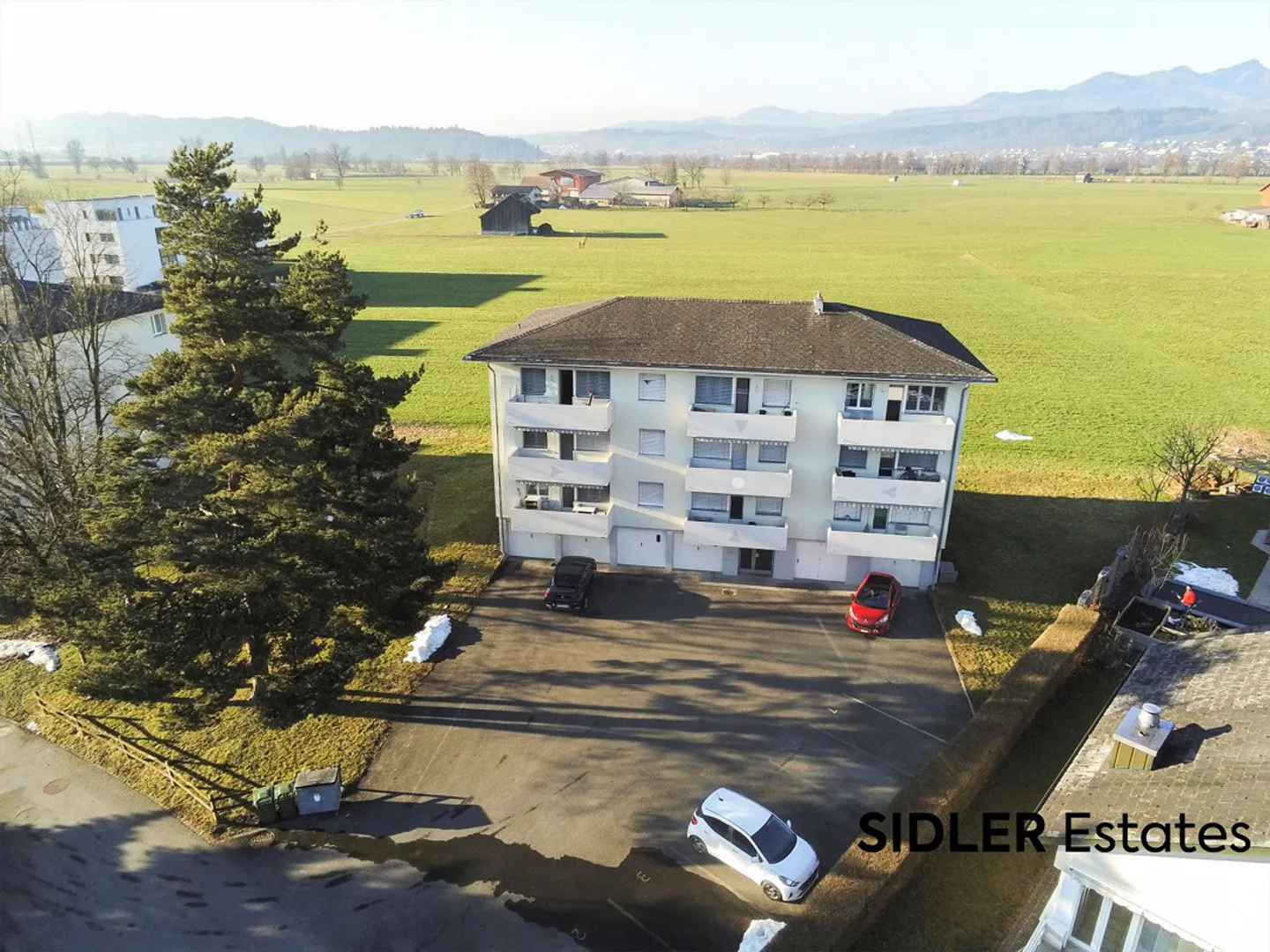 Casa multifamiliare ad alto rendimento in una posizione tranquilla - Foto 1 di 8