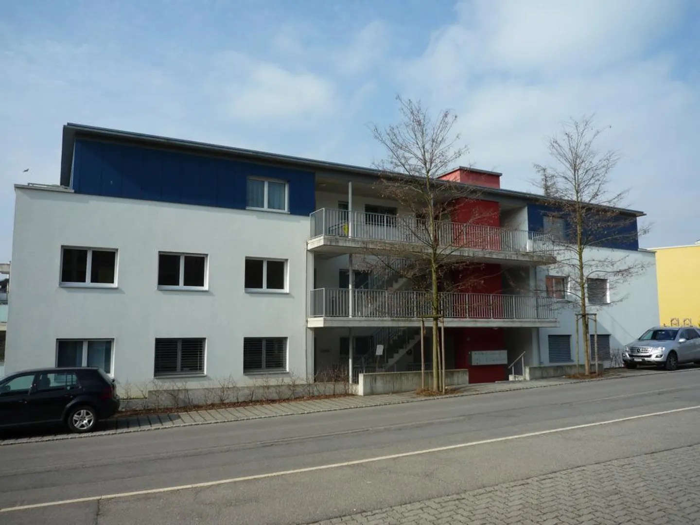 Maison multifamiliale moderne dans un emplacement calme et central à Bolligen - Photo 2 sur 22