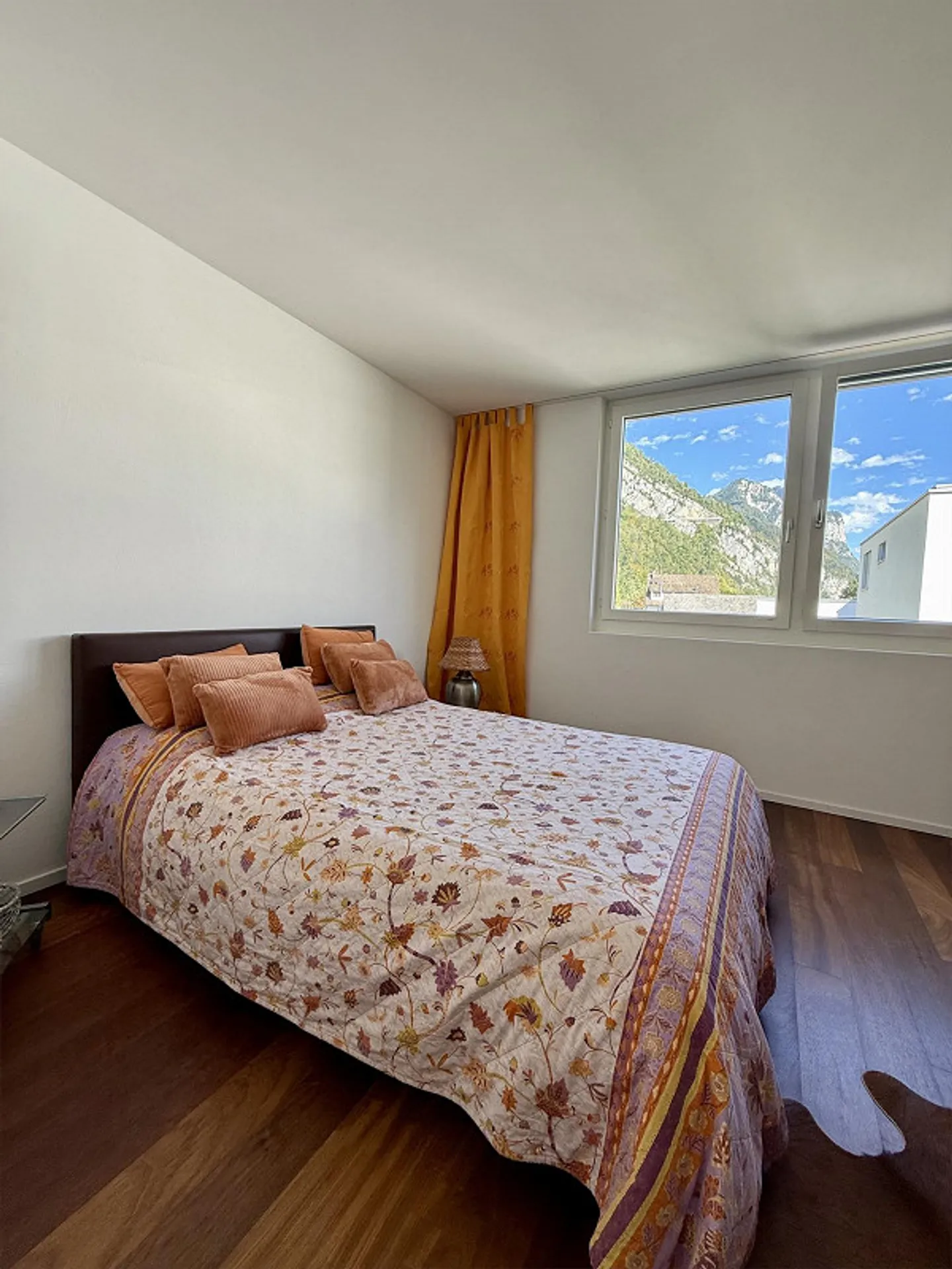 Moderne 4.5-Zimmer-Designwohnung mit direktem Seezugang und Traumblick - Foto 7 von 10