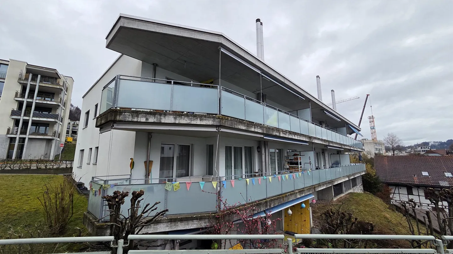 Maison multifamiliale moderne dans un emplacement calme et central à Bolligen - Photo 16 sur 22