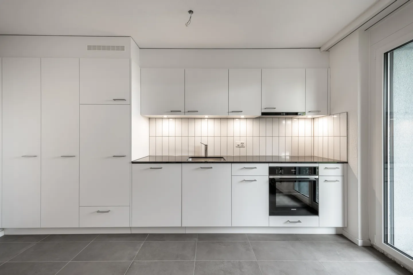 Vivre dans le quartier Neuhof - appartements de 3 pièces fraîchement rénovés - Photo 2 sur 10