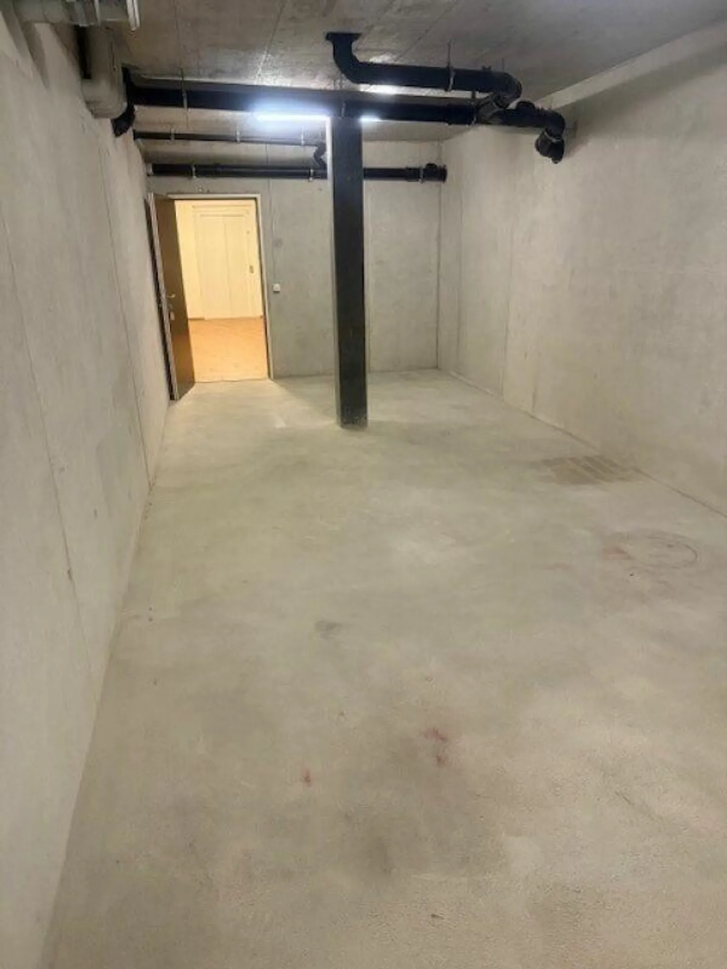 29 m2 grande salle de bricolage à Eschenbach cherche VOUS! - Photo 4 sur 5