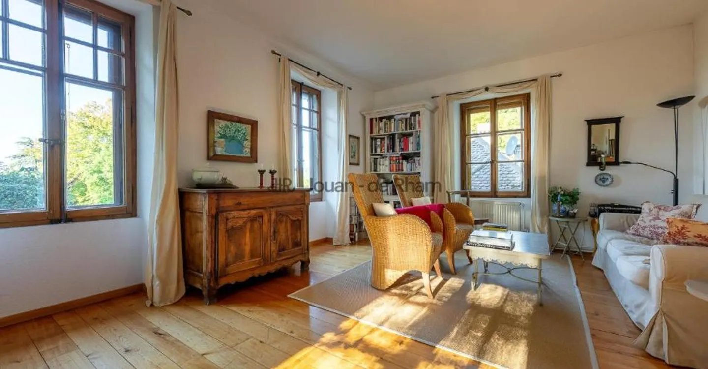 Essertines-sur-Rolle | Charming house and its annex in village zone - Photo 8 of 11