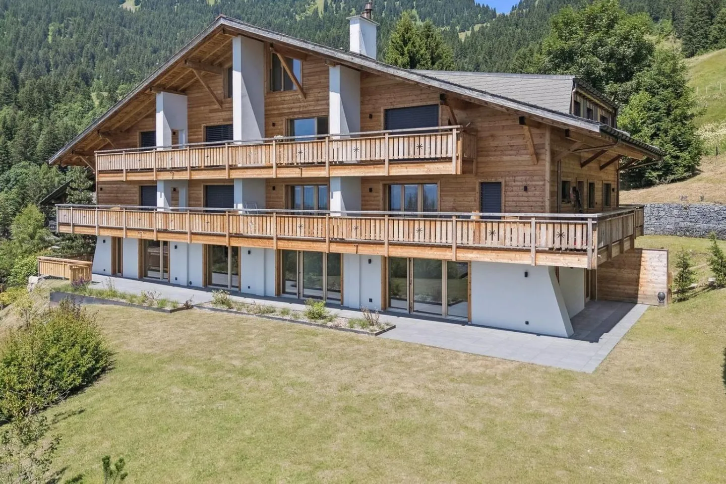 Raro duplex con giardino, ski-in & ski-out, vista sublime! - Foto 1 di 13