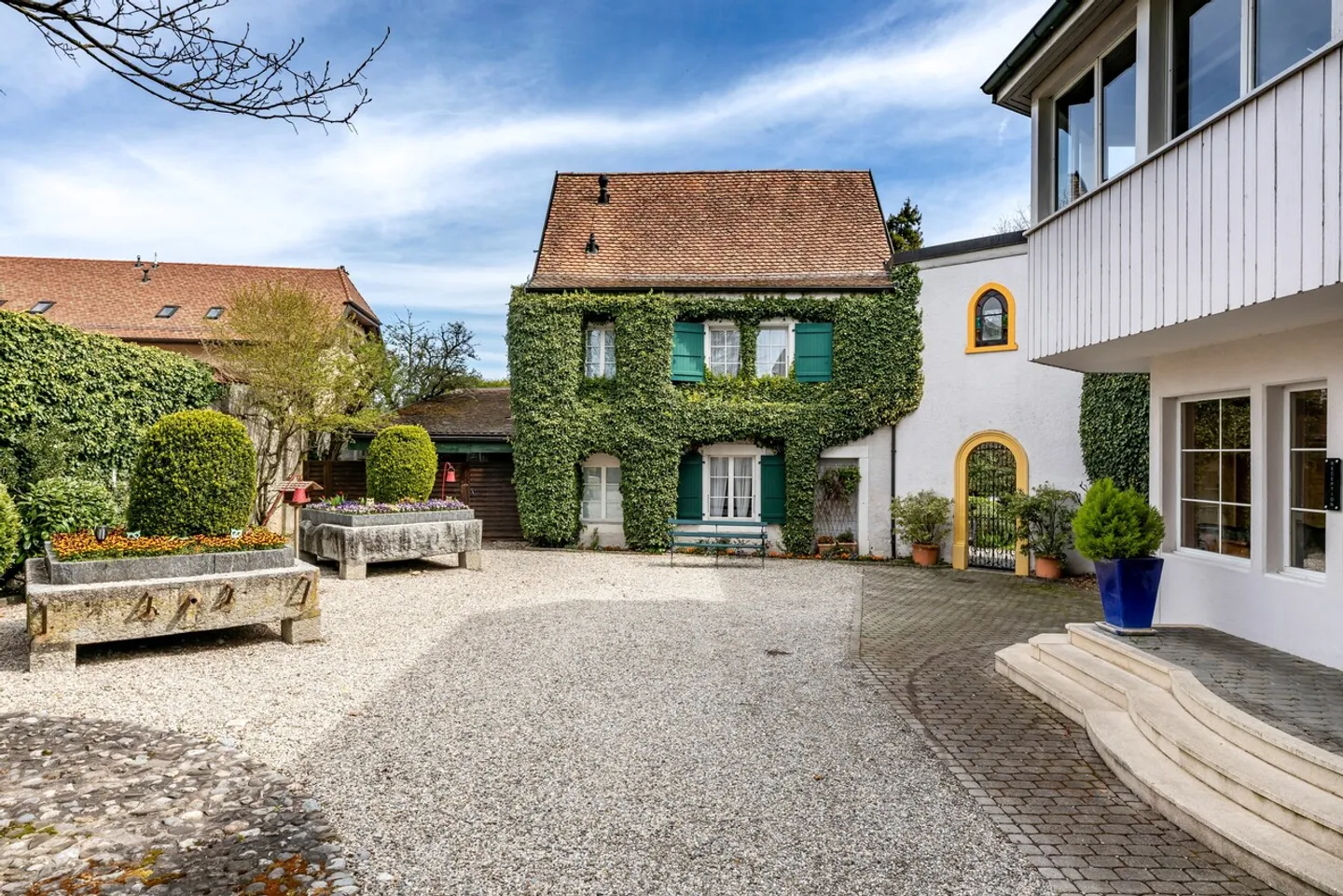 Propriété de caractère -Fort potentiel à affectations  multiples - Photo 2 sur 8