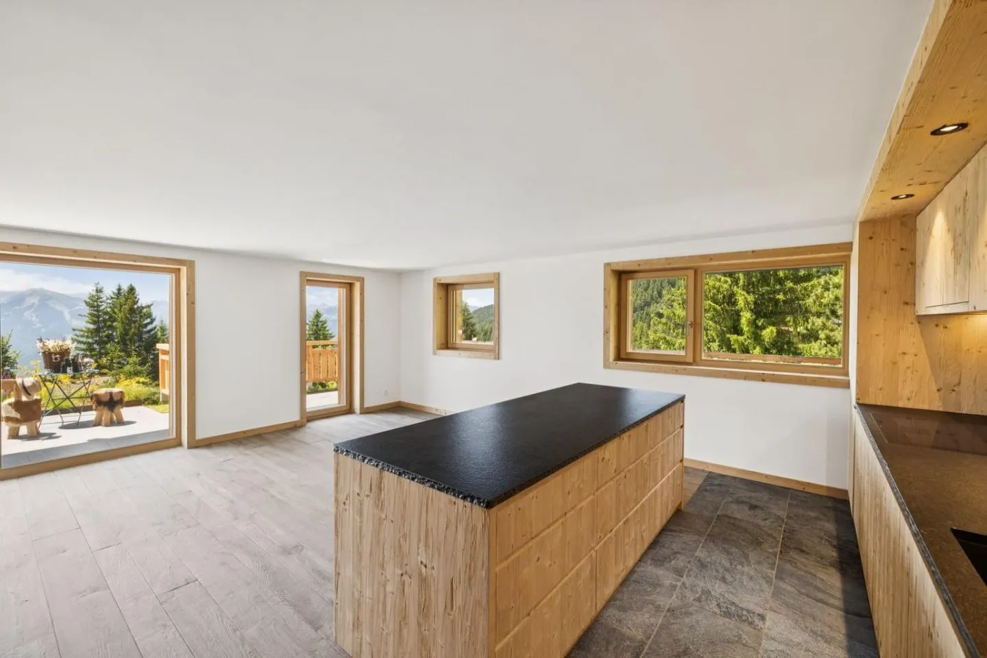 Raro duplex con giardino, ski-in & ski-out, vista sublime! - Foto 13 di 13