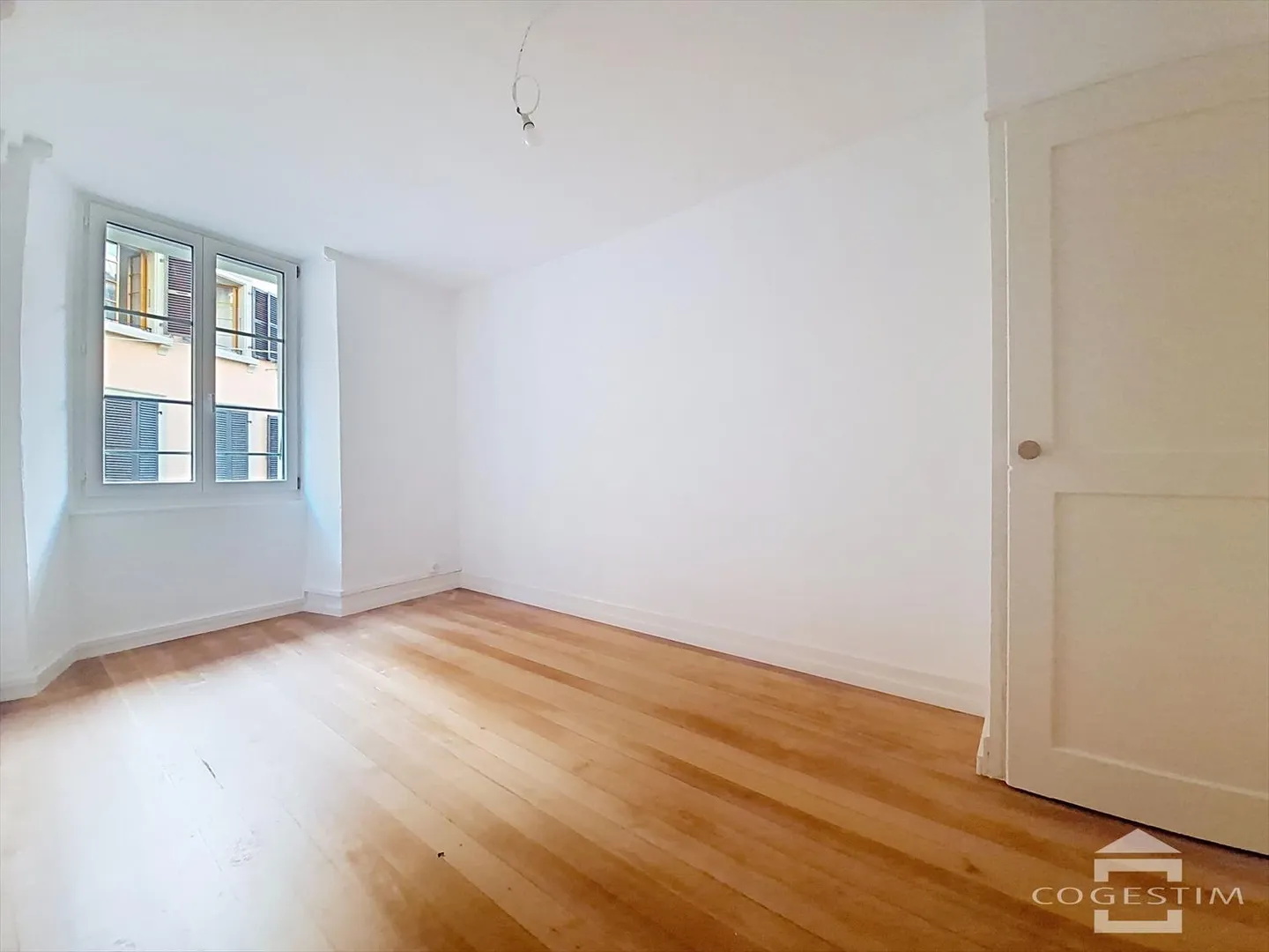 Appartement 2.5 pièces - Photo 2 sur 8